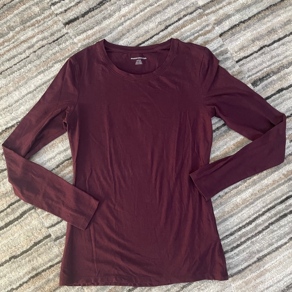 Burgundy top - Amazon Essentials size Small